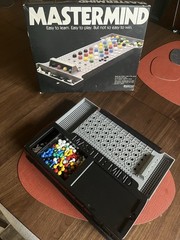 Vintage Mastermind Strategy Game by Pressman – 1981 Model 3016 Complete Peg Set