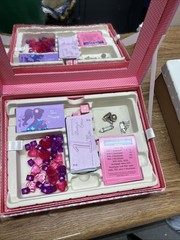 Monopoly Boutique Edition 2007 Toys R Us Exclusive Pink Keepsake Box RARE HTF