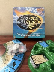 Survivor Outwit Outplay Outlast Board Game 1st Edition 2000 Mattel New