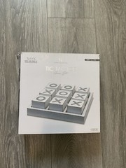 XOX Tic Tac Toe HOME COLLECTIONS Coffee Table Game Set