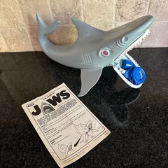 Vtg Jaws 1975 Game by Ideal Toy – Shark, Manual, 7 Pieces Universal Movie Retro*