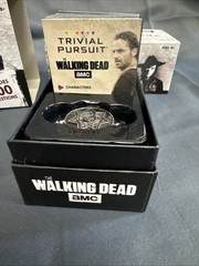 The Walking Dead: Trivial Pursuit Game 2017 AMC USAOPOLY New/Open Box
