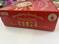 VTG 1981 Strawberry Shortcake Berry-Go-Round Board Game Parker Bros Complete Box