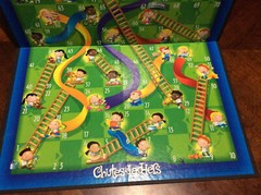 Chutes & Ladders Game: Classic board game fun for all ages (USED)