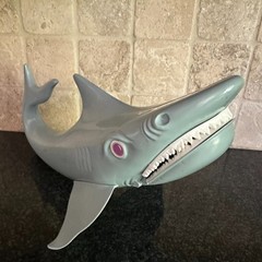 Vtg Jaws 1975 Game by Ideal Toy – Shark, Manual, 7 Pieces Universal Movie Retro*