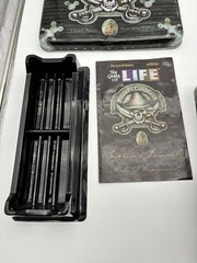 Pirates of the Caribbean The Game of Life Collector’s Edition Tin COMPLETE 2004