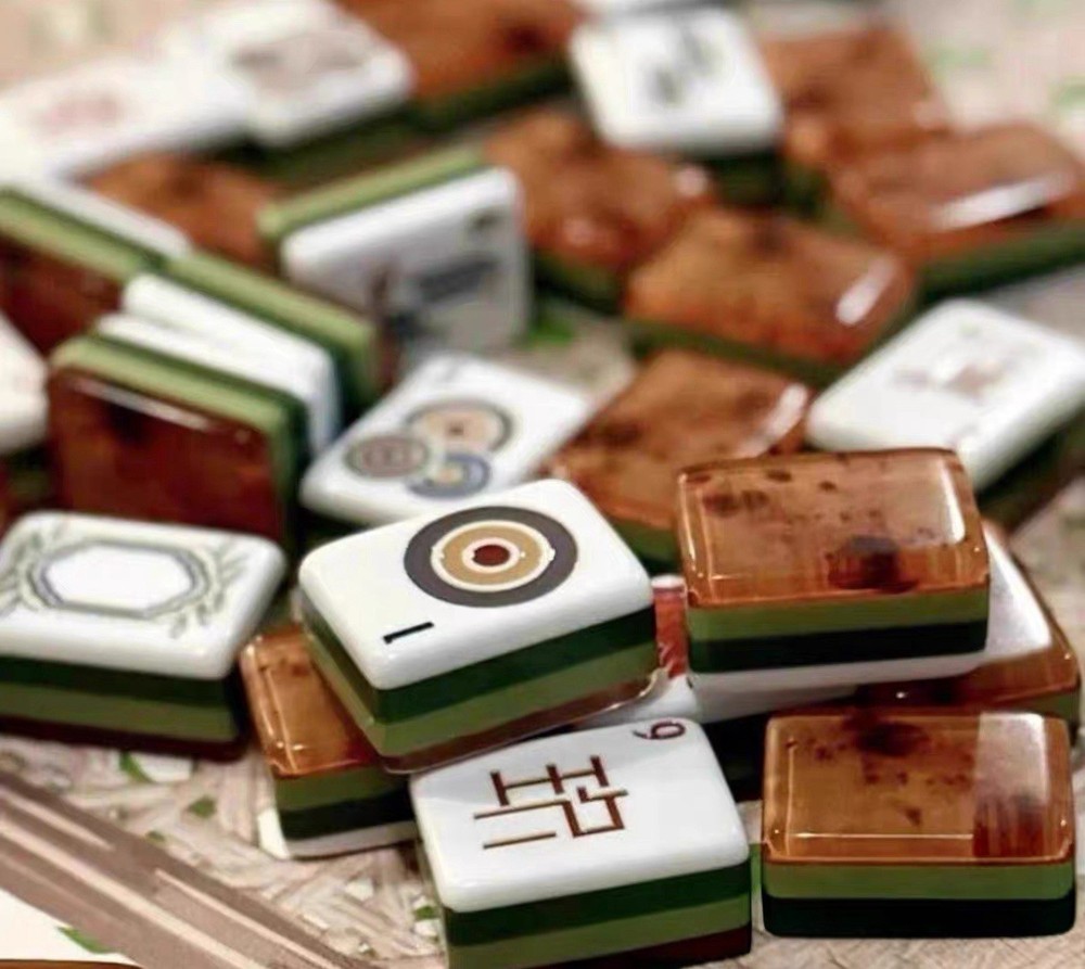 American Mahjong Game Set, 160 Wood grain Mah Jong Tiles,+Free storage bag