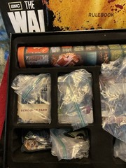 The Walking Dead Cryptozoic Board Game 1-4 Players Ages 15+ 2011 See Description