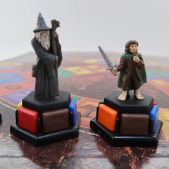 Lord of the Rings Trivial Pursuit 2004 2 DVD Edition Trivia Questions