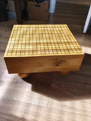 Go-board Goban with legs Traditional Japanese Board Game 5 3/8″ Thick