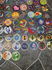 Lot of 106 Various Brands Pog , Slammer Whammers , Cybot Kaps