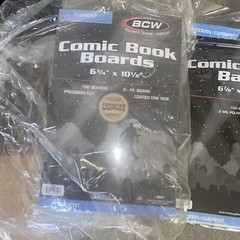 BCW Supplies – Current Size 100 Comic Boards -100 bags- 25 Dividers