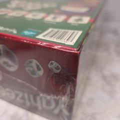 Yahtzee Holiday Edition Christmas Family Dice Game Hasbro USAopoly New Sealed
