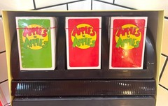 Early 2000s Apples To Apples Game Party Box ( Complete)