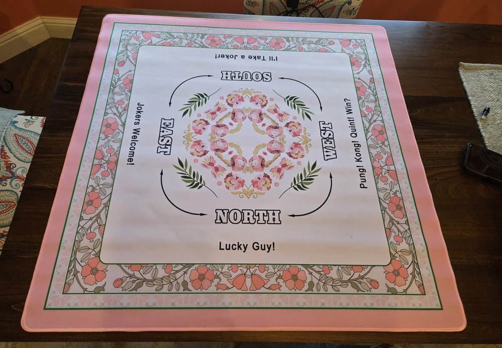 MAHJONG MAT WITH CARRYING CASE BRAND NEW PINK