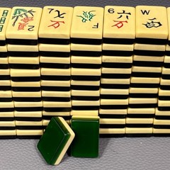 Mahjong Lot 8 Random Tiles French Ivory Piroxloid Green Jellyback 20’s [