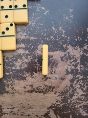 Marblelike Standard Yellow Dominoes