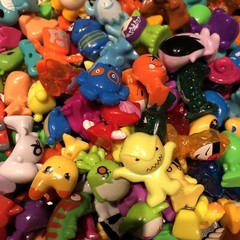 Lot of 25 Random ALL MODERN SERIES Gogos Crazy Bones gogo’s A Great Mix