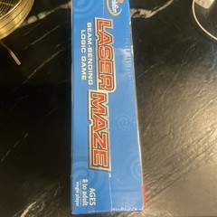 ThinkFun Laser Maze Beam Bending Logic Board Game 60 Challenges (Sealed)