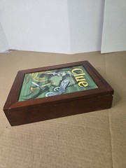 CLUE Vintage Game Collection Wooden Bookshelf Edition (Pieces/Board Sealed) NEW