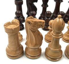 House of Chess Grand Master Staunton Set 3-3/4″ King 2 Queens Acacia Boxwood