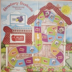 Vintage Strawberry Shortcake Housewarming Surprise Board Game 1983 Complete