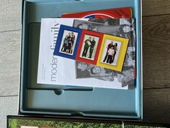 Pressman Modern Family Game Board Game New Rare
