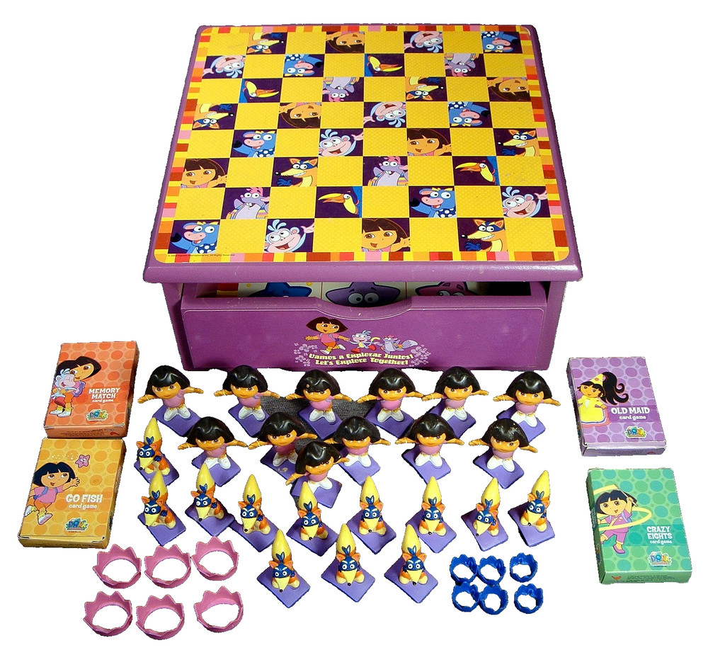 Dora The Explorer Wooden Checkers & Game Chest Dora Swiper Figure Pawns