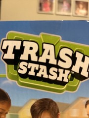 Trash Stash Board Game 4+ Years, 2-4 Players Brand NEW & Sealed, Excellent