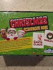 Christmas Scavenger Hunt Game NEW SEALED Outset