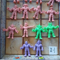 Vintage Mattel M.U.S.C.L.E Mega Match Game 1983 Arena w Figures Box Incomplete