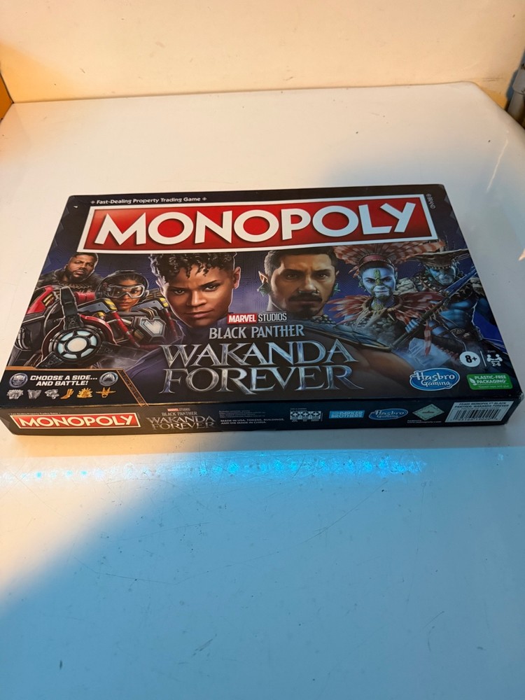 NEW MONOPOLY MARVEL BLACK PANTHER BOARD GAME