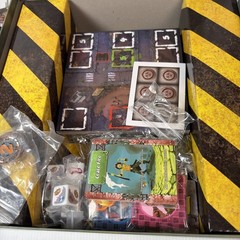 Raid & Trade Board Game by Mage Company Post-Apocalyptic Survival Unpunched