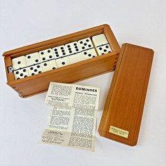 Vintage Cribbage Dominoes Game Set Double 6 Metal Dot Wood Box Japan