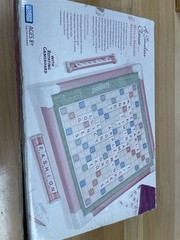 Scrabble Pink Designer’s Edition Toys R Us Exclusive Board Game 2008 Rotates