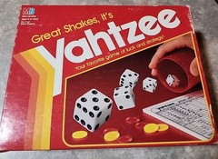 VTG Milton Bradley 1990s Yahtzee Board Game COMPLETE