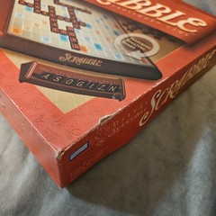 Turntable Deluxe Scrabble Crossword Game Hasbro 2001 Edition – 100% Complete