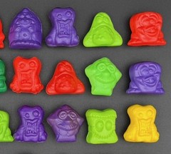 Lot of 46 Mega Bones Classic & Mutants Crazy Bones 1999 Mixed
