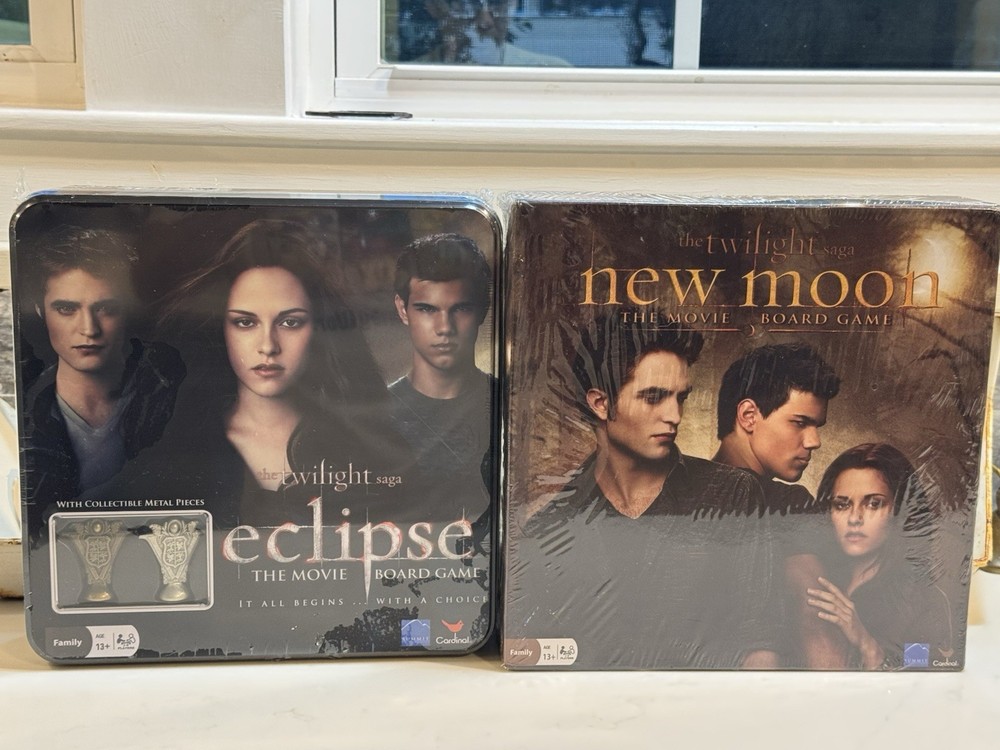 New The Twilight Saga Eclipse,New Moon the Movie Board Games 2009,2010 Sealed