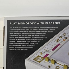 Monopoly Luxury LUXE White and Gold Limited Edition Hasbro 2017