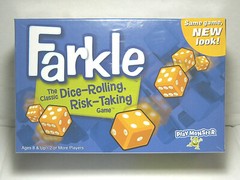 FARKLE – THE CLASSIC DICE ROLLING, RISK TAKING GAME – 2016 PLAY MONSTER – NEW