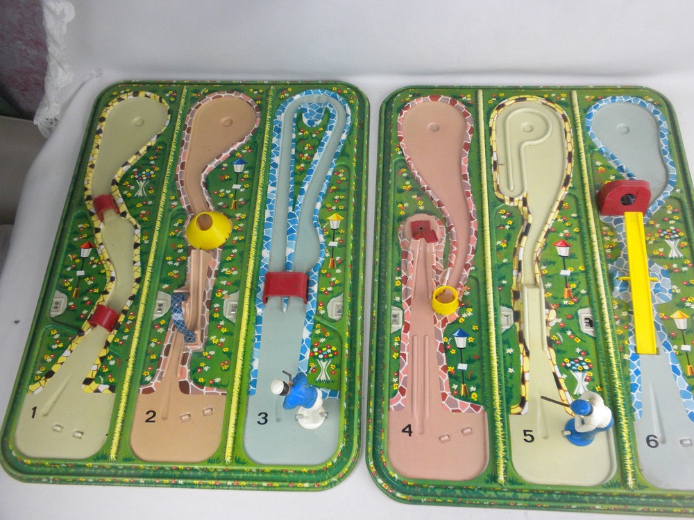 Vintage 1960’s Technofix West German Mini Golf Game -W/2 Golfers – No Box