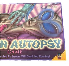 Vintage 1997 – UFO Alien Autopsy Operation Game Missing 2 Organs – Tested Works!