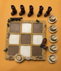 Vintage Western Boots & Hats Tic Tac Toe Game. 5.5″ x 5.5″.