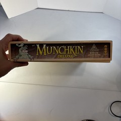 Munchkin Deluxe Board Game Steve Jackson Games SJG1483 Complete 100% Verified