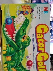 Vintage 1993 Milton Bradley Gator Golf Game Tested Works- 2 Clubs ,1 Ball