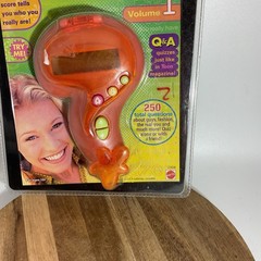 Teen Ms. Quiz Electronic Quiz Game Volume 1 Mattel 1999 (E)