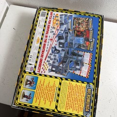 Necromunda Games Workshop Tabletop Sci-Fi Board Game With Outlanders Expansion