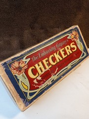 The Embossing Company Checkers Corona 1/18″ Full Set Vintage (Over 80years Old)