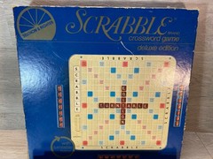 Vintage 1982 Scrabble Deluxe Rotating Turntable Board Game 100% complete